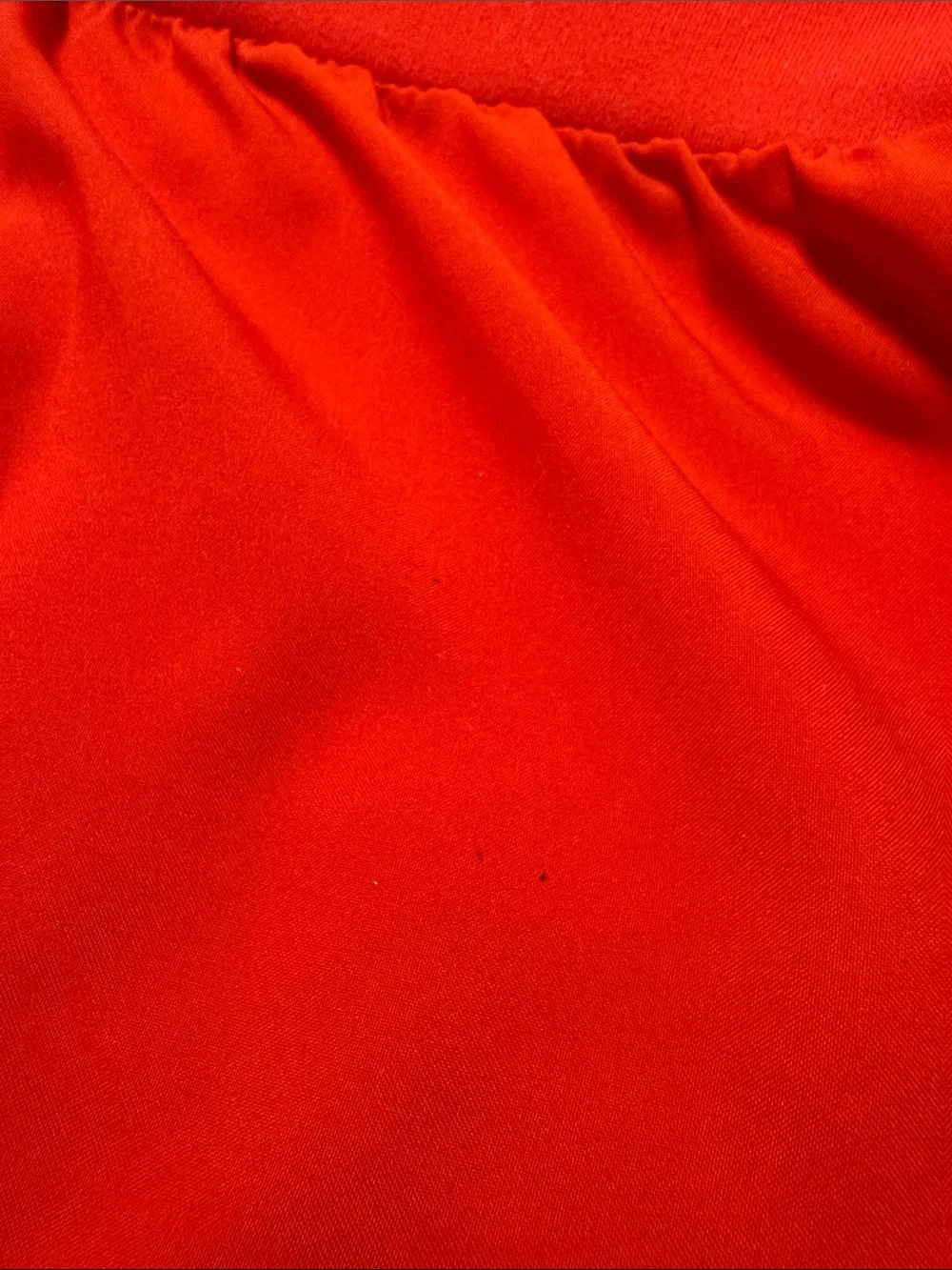 Fabletics Red Athletic Shorts with Wide Waistband - Picture 5 of 8
